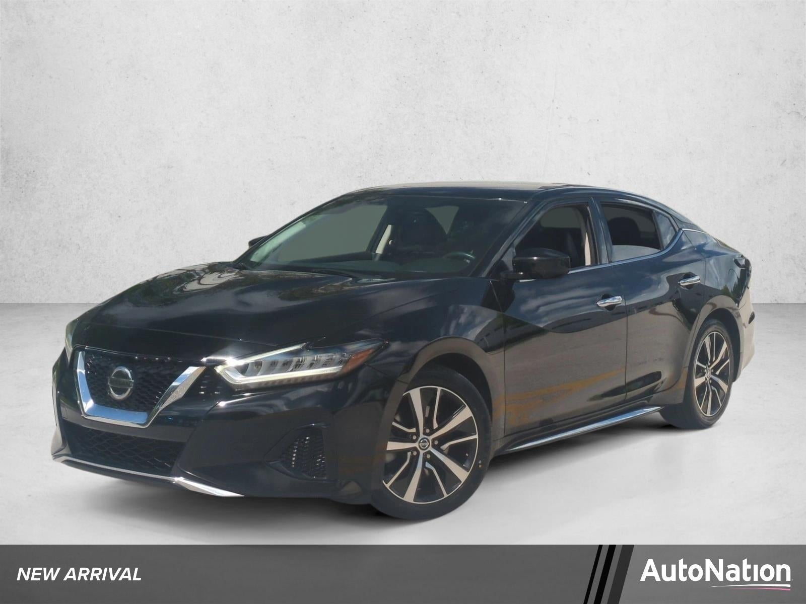 2019 Nissan Maxima S's photo