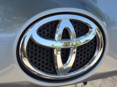 2018 Toyota RAV4 XLE FWD (GS)