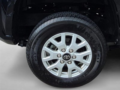 2025 Toyota Tacoma 2WD 2WD SR Double Cab 5' Bed AT (GS)