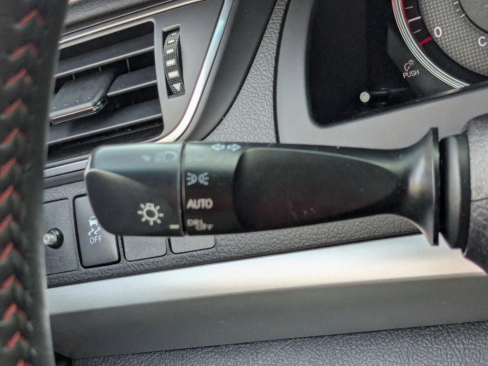 2016 Toyota Camry 4dr Sdn I4 Auto SE (SE)