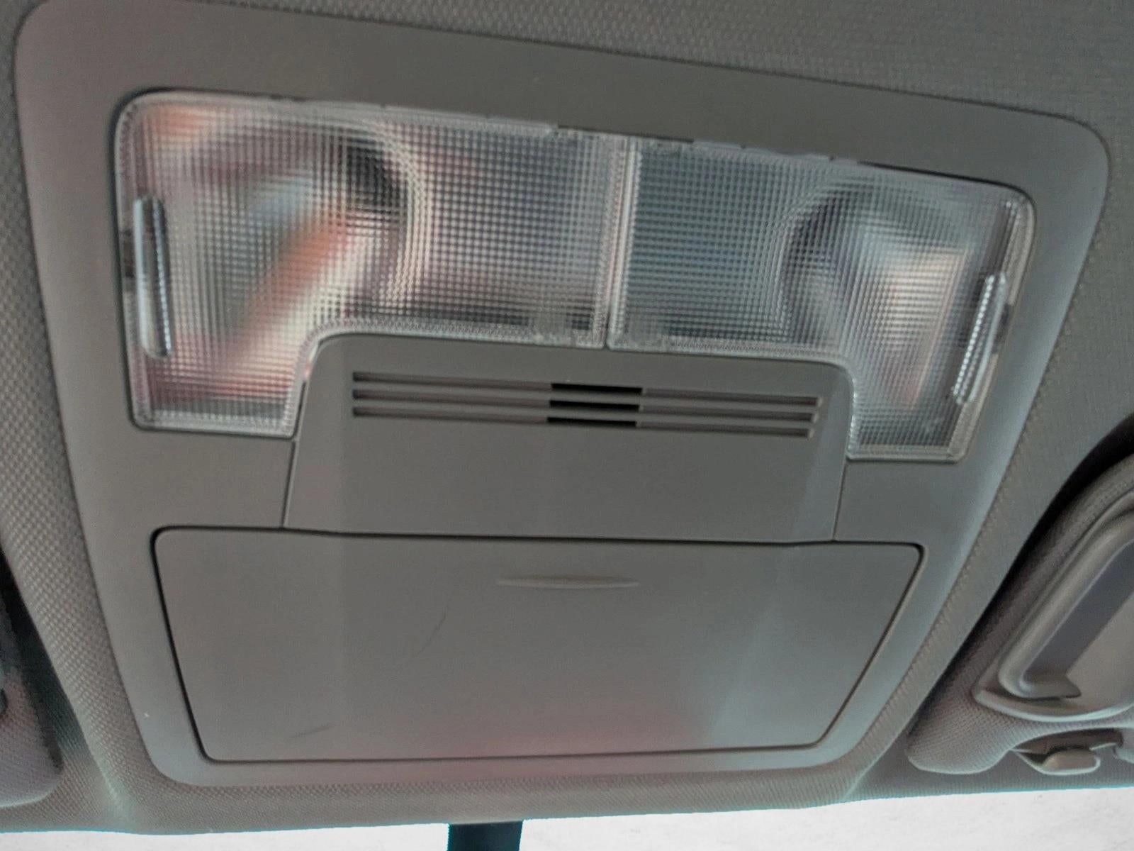 2016 Toyota Camry 4dr Sdn I4 Auto SE (SE)