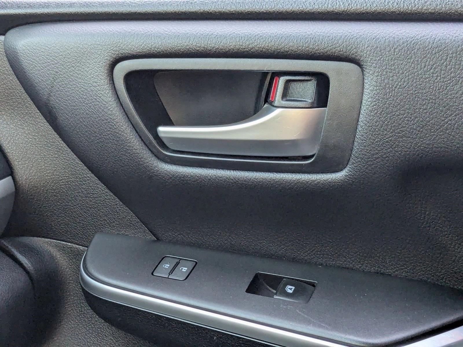 2016 Toyota Camry 4dr Sdn I4 Auto SE (SE)