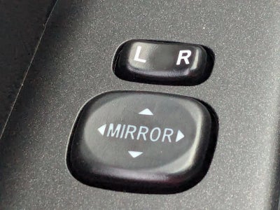 2016 Toyota Camry 4dr Sdn I4 Auto SE (SE)