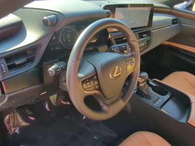 2025 Lexus ES 300h FWD