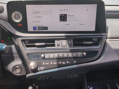 2025 Lexus ES 300h FWD