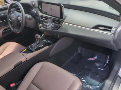 2025 Lexus ES 300h FWD