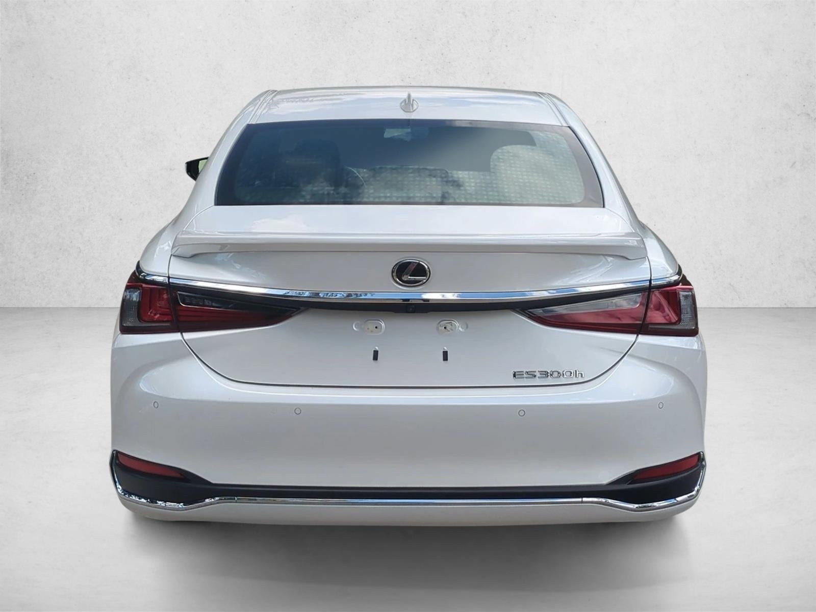 2025 Lexus ES 300h FWD
