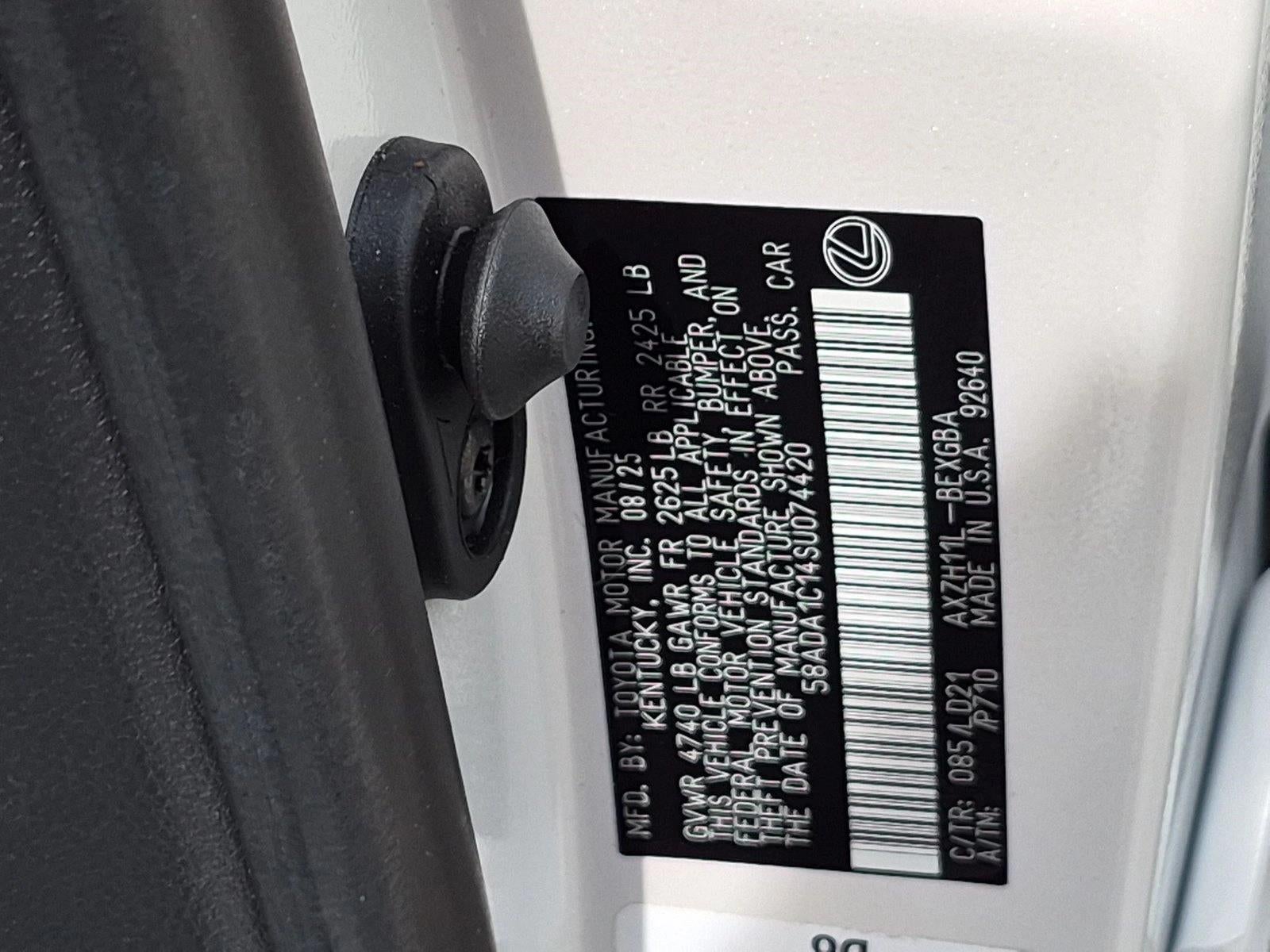 2025 Lexus ES 300h FWD