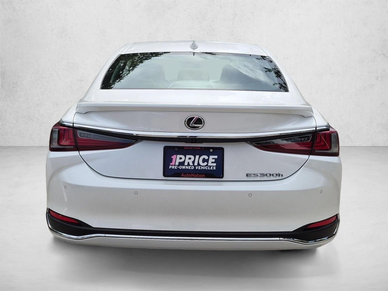 2025 Lexus ES 300h FWD