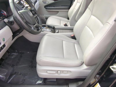 2019 Honda Pilot Touring 8-Passenger 2WD