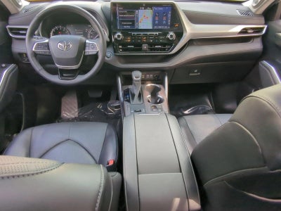 2022 Toyota Highlander Platinum FWD (Natl)