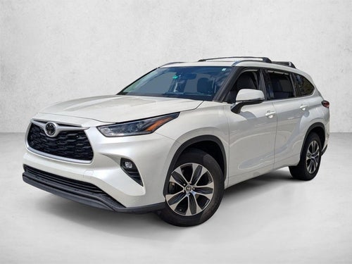 2021 Toyota Highlander XLE FWD (Natl)