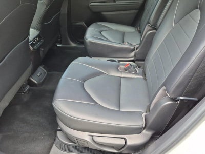 2022 Toyota Highlander Hybrid XLE FWD (Natl)