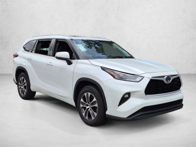 2022 Toyota Highlander Hybrid XLE FWD (Natl)