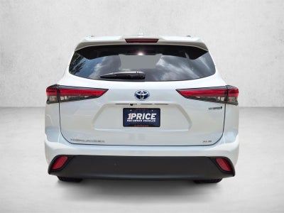 2022 Toyota Highlander Hybrid XLE FWD (Natl)