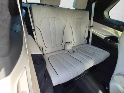2022 BMW X7 M50i Sports Activity Vehicle
