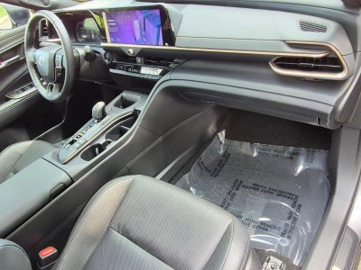 2023 Toyota Crown Limited AWD (Natl)
