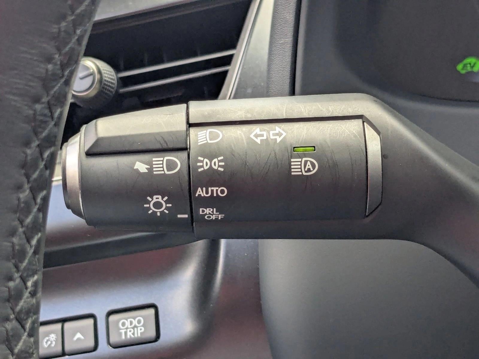 2025 Lexus UX 300h Premium FWD