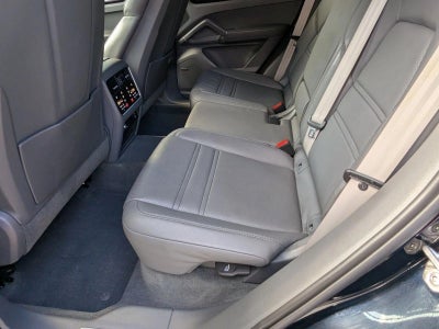 2023 Porsche Cayenne Platinum Edition Coupe AWD