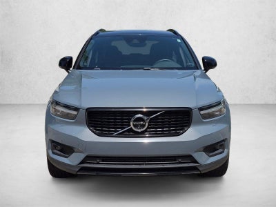 2022 Volvo XC40 T5 AWD R-Design