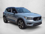 2022 Volvo XC40 T5 AWD R-Design