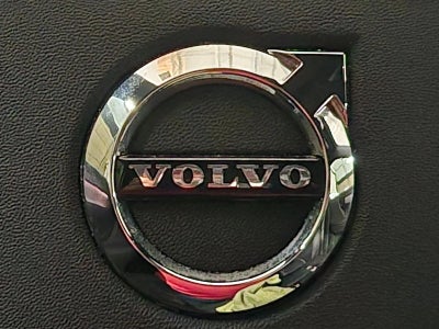 2022 Volvo XC40 T5 AWD R-Design