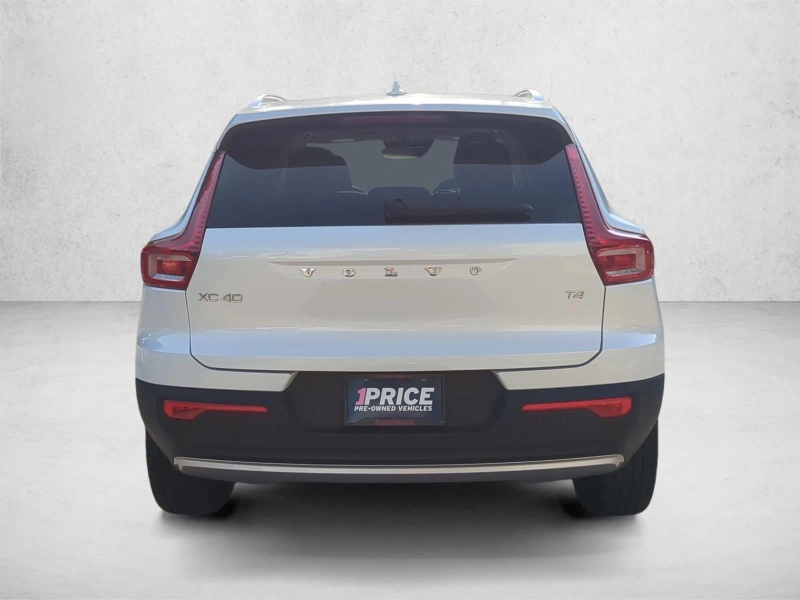 2022 Volvo XC40 T4 FWD Inscription