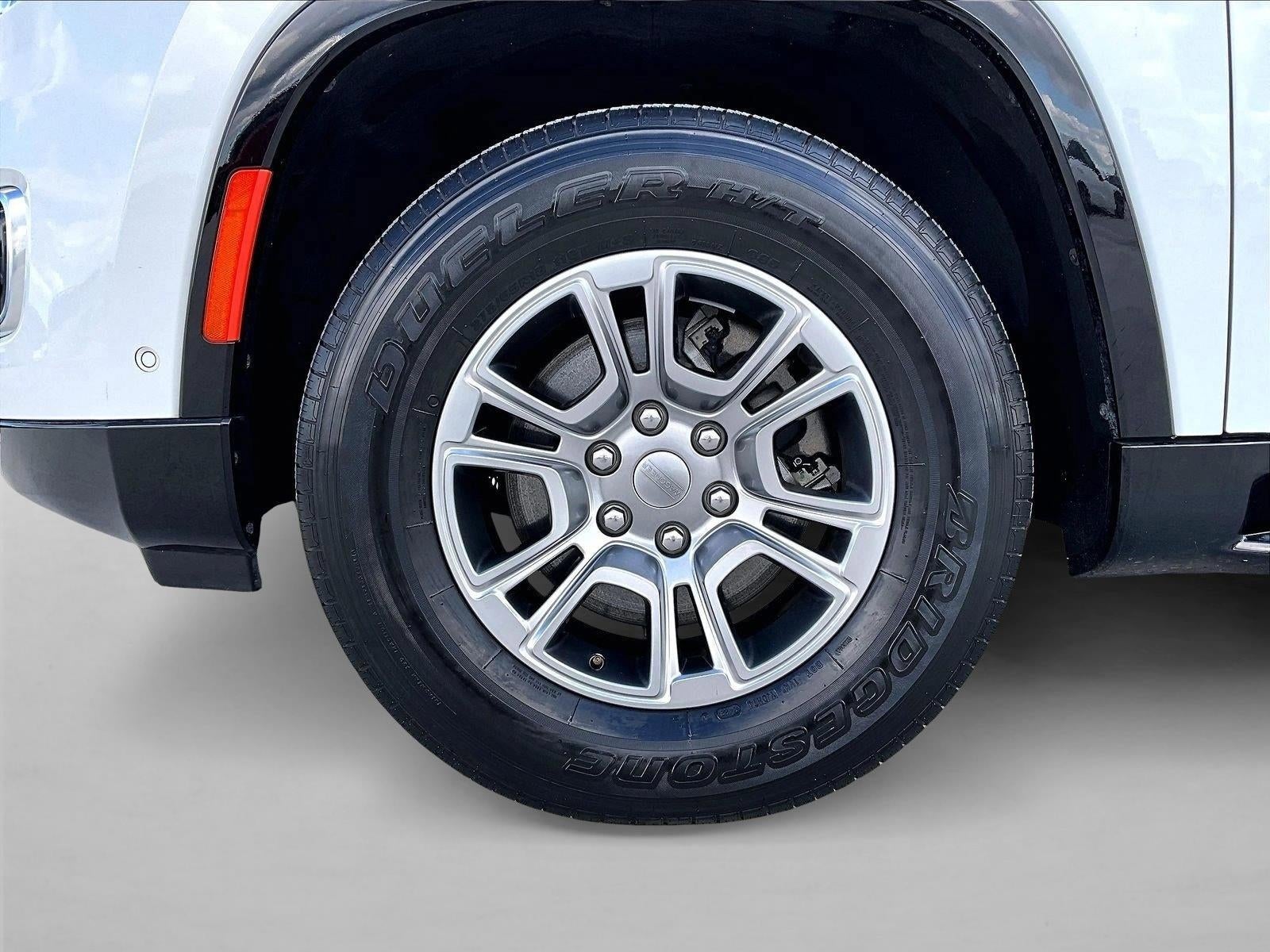 2024 Jeep Wagoneer 4x2