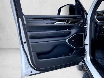 2024 Jeep Wagoneer 4x2