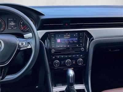 2021 Volkswagen Passat 2.0T SE Auto
