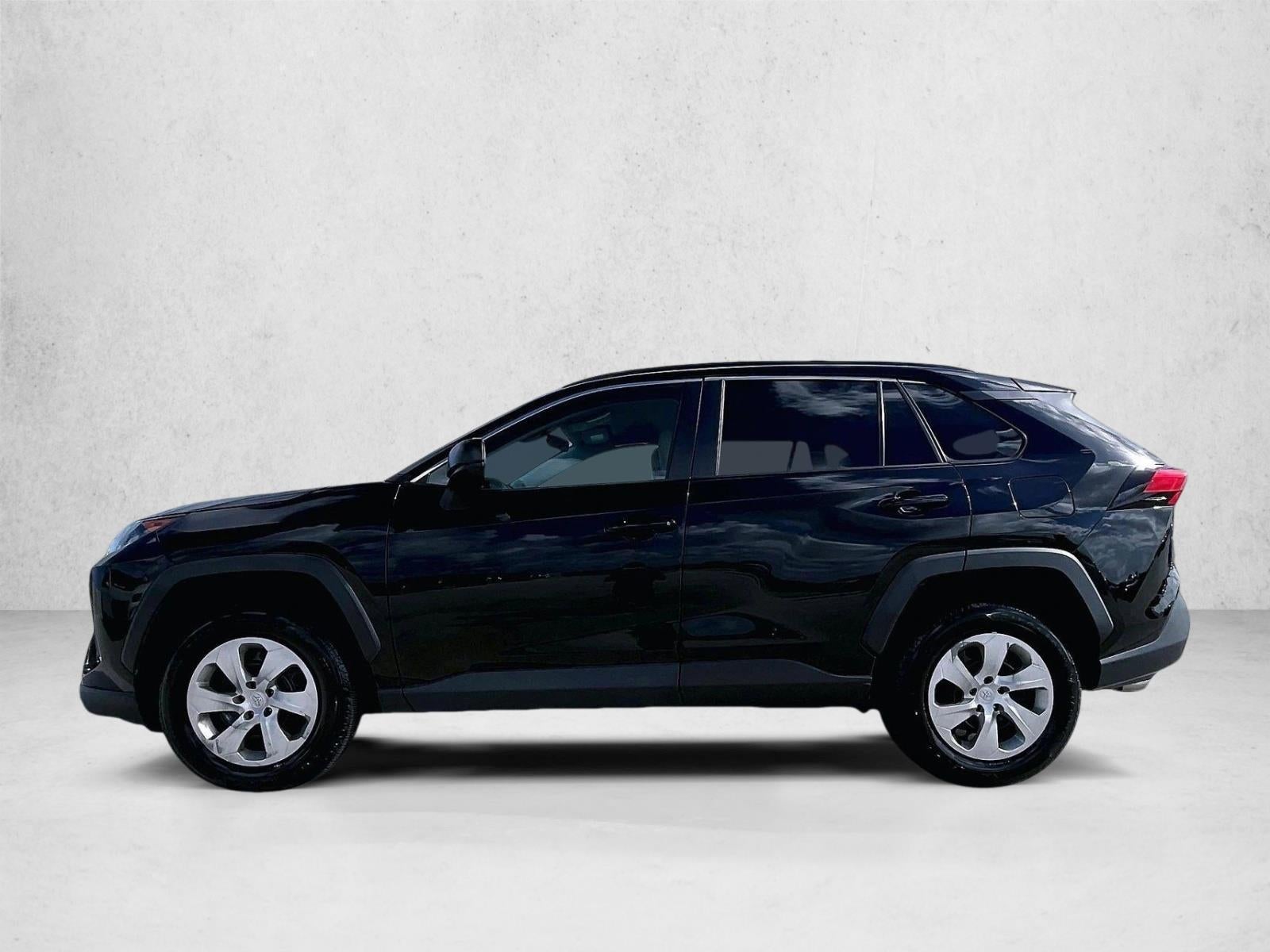 2021 Toyota RAV4 LE FWD (GS)