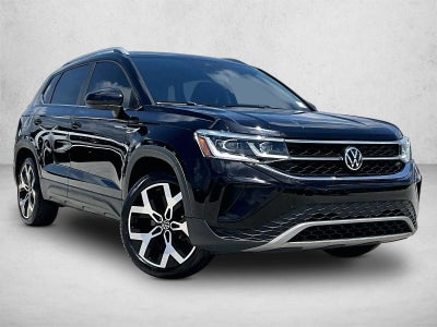 2022 Volkswagen Taos SEL 4MOTION