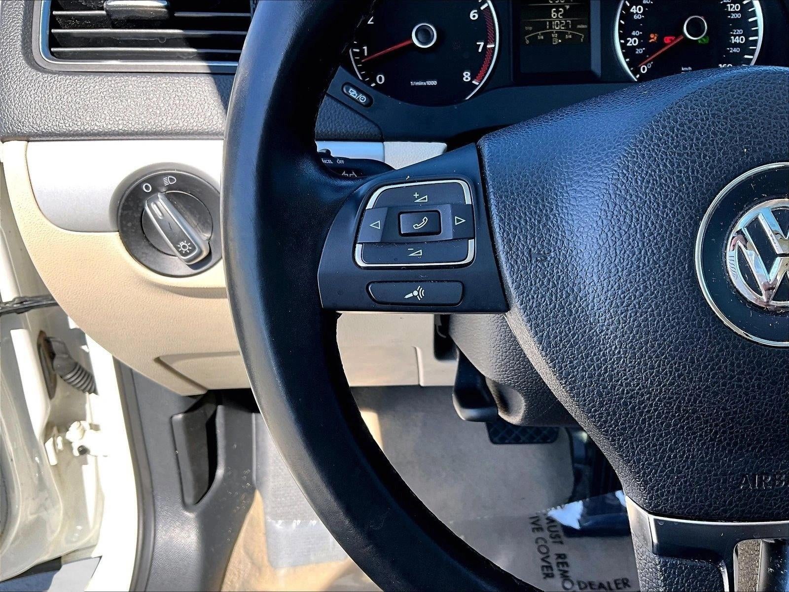 2013 Volkswagen Jetta 4dr Auto SE with Convenience Sedan