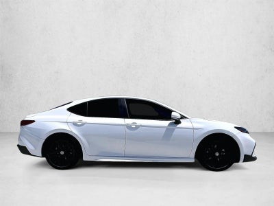 2025 Toyota Camry SE (Natl)
