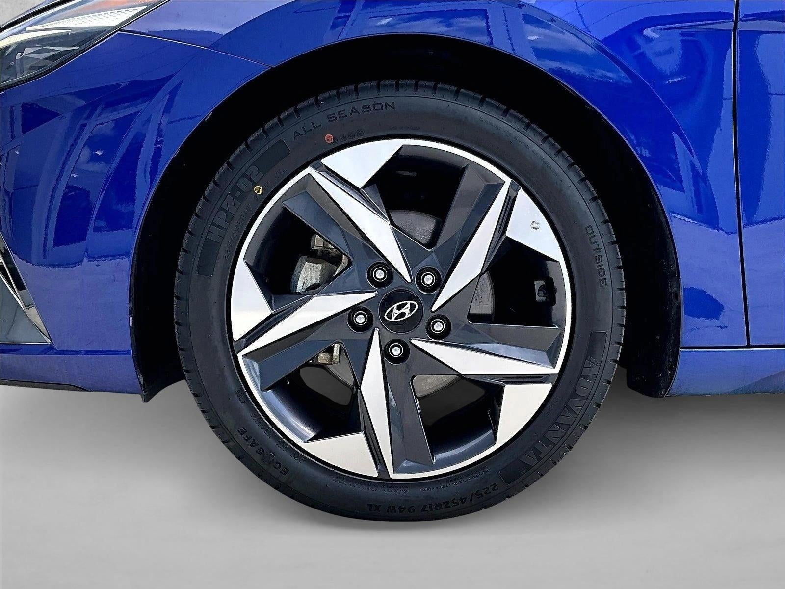 2023 Hyundai ELANTRA Limited IVT