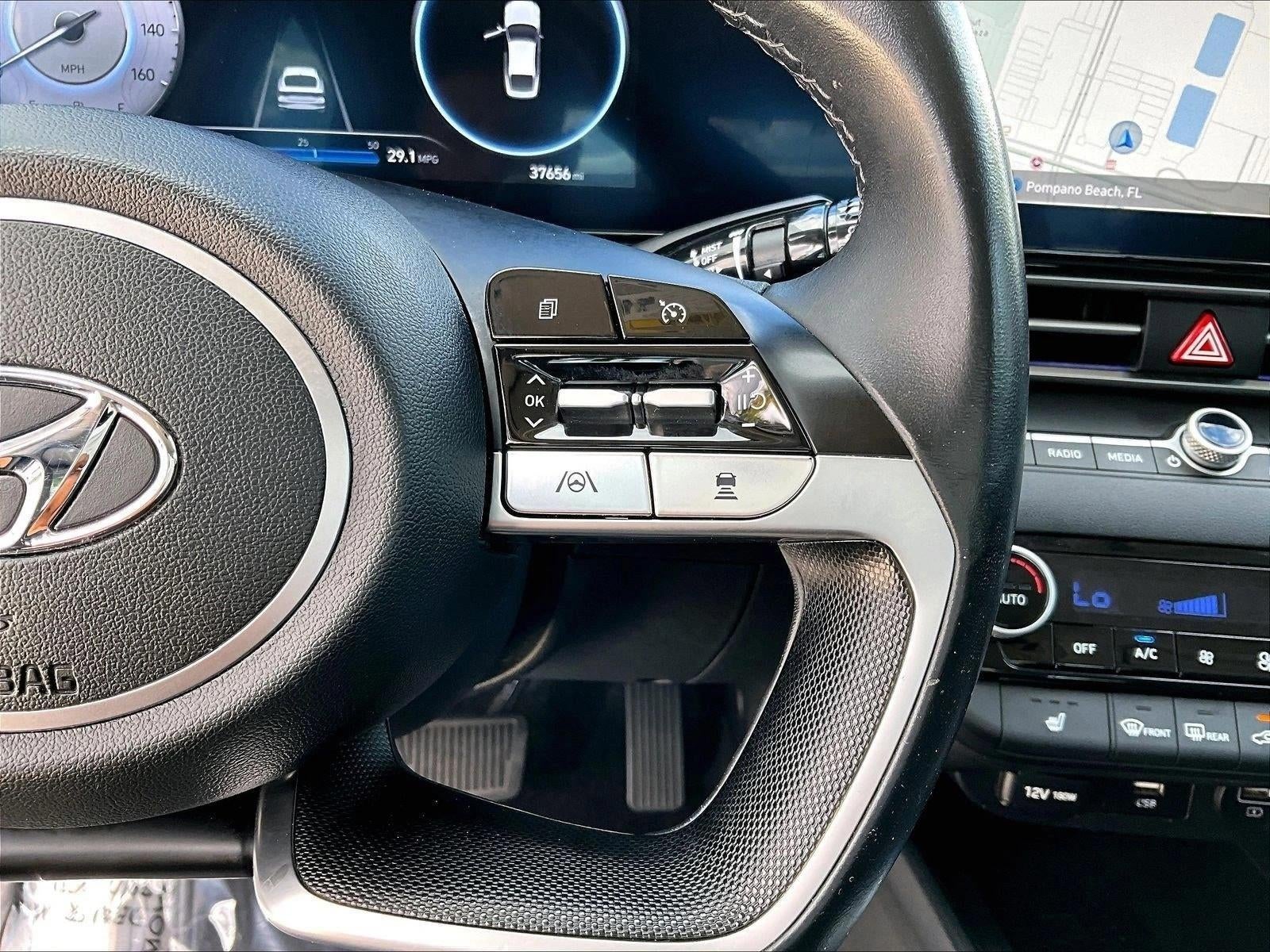 2023 Hyundai ELANTRA Limited IVT