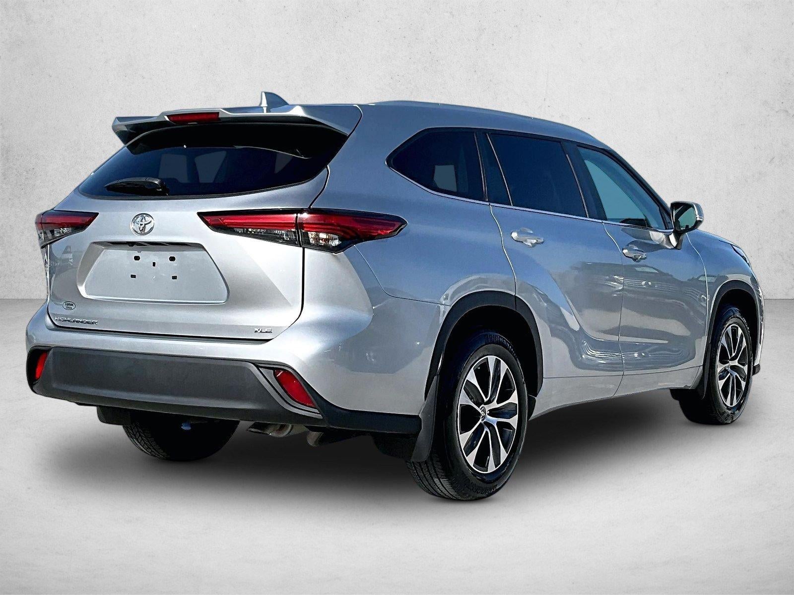 2023 Toyota Highlander XLE FWD (Natl)