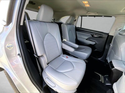 2023 Toyota Highlander XLE FWD (Natl)