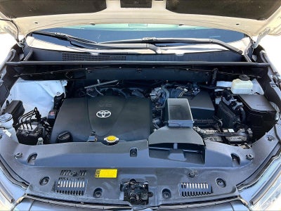 2017 Toyota Highlander Limited Platinum V6 FWD (Natl)