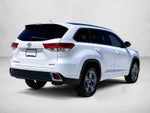 2017 Toyota Highlander Limited Platinum V6 FWD (Natl)