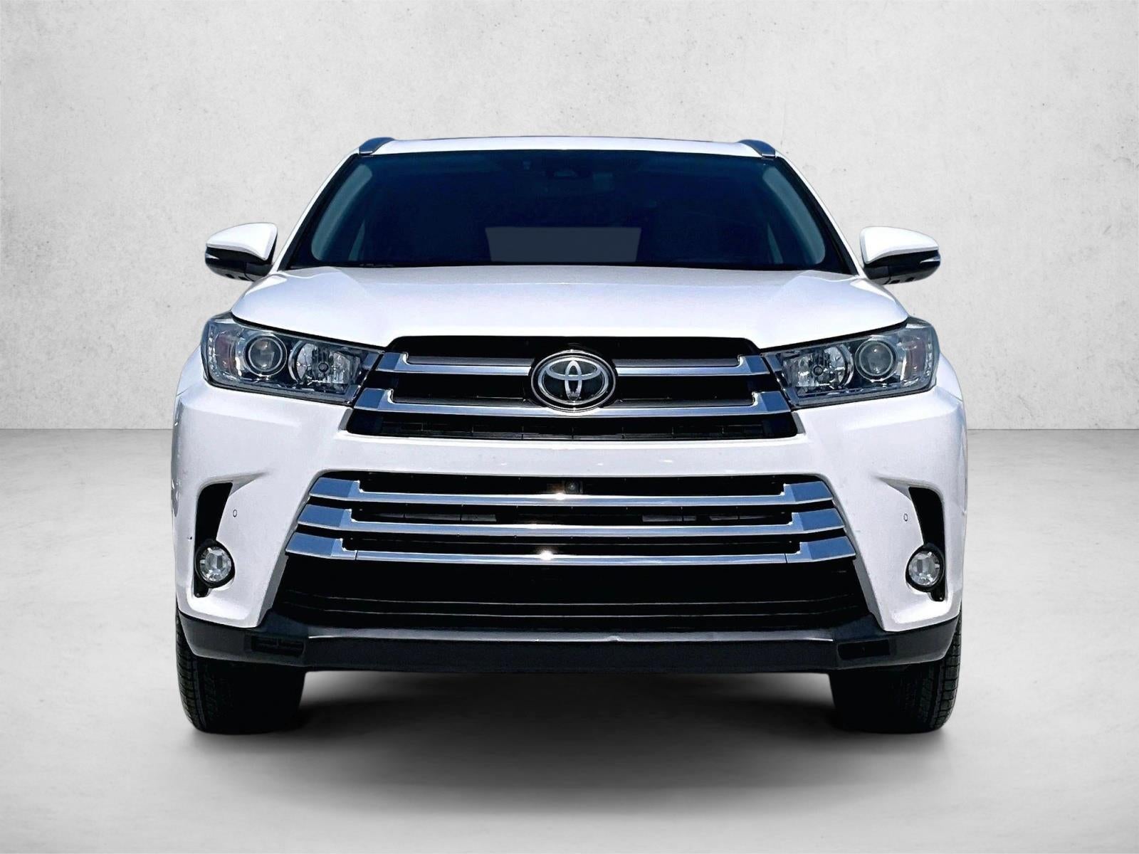 2017 Toyota Highlander Limited Platinum V6 FWD (Natl)