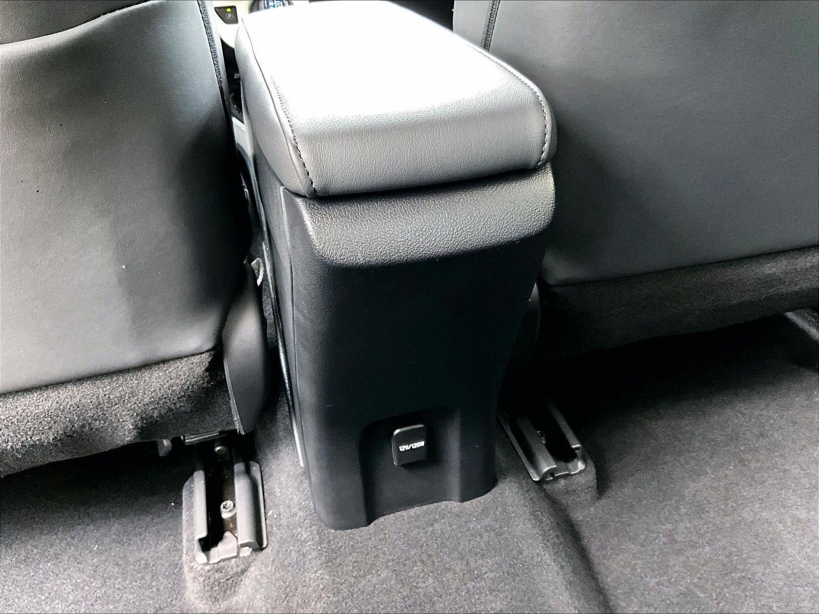 2017 Toyota Prius Prime Premium (Natl)