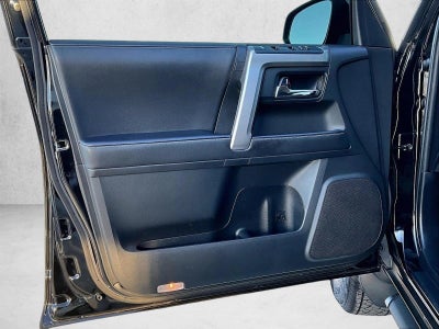 2022 Toyota 4Runner SR5 2WD (Natl)