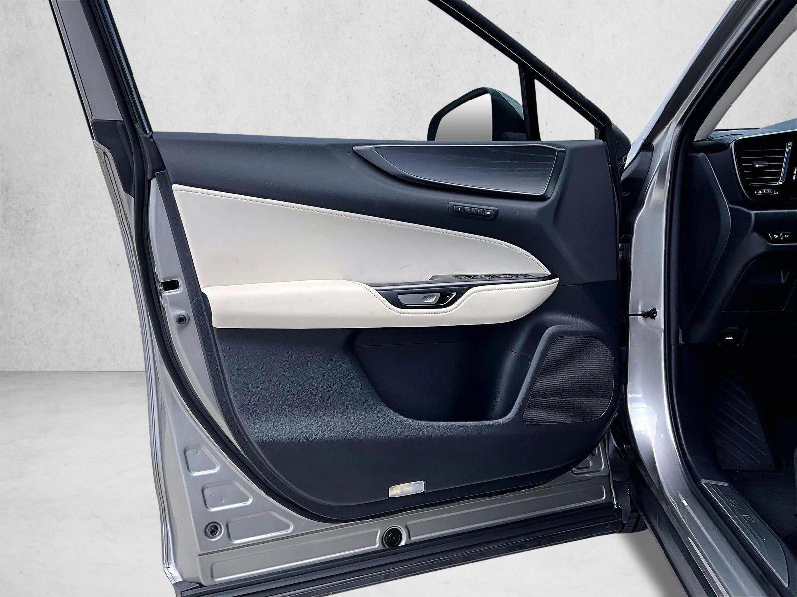 2025 Lexus NX 450h+ Luxury AWD