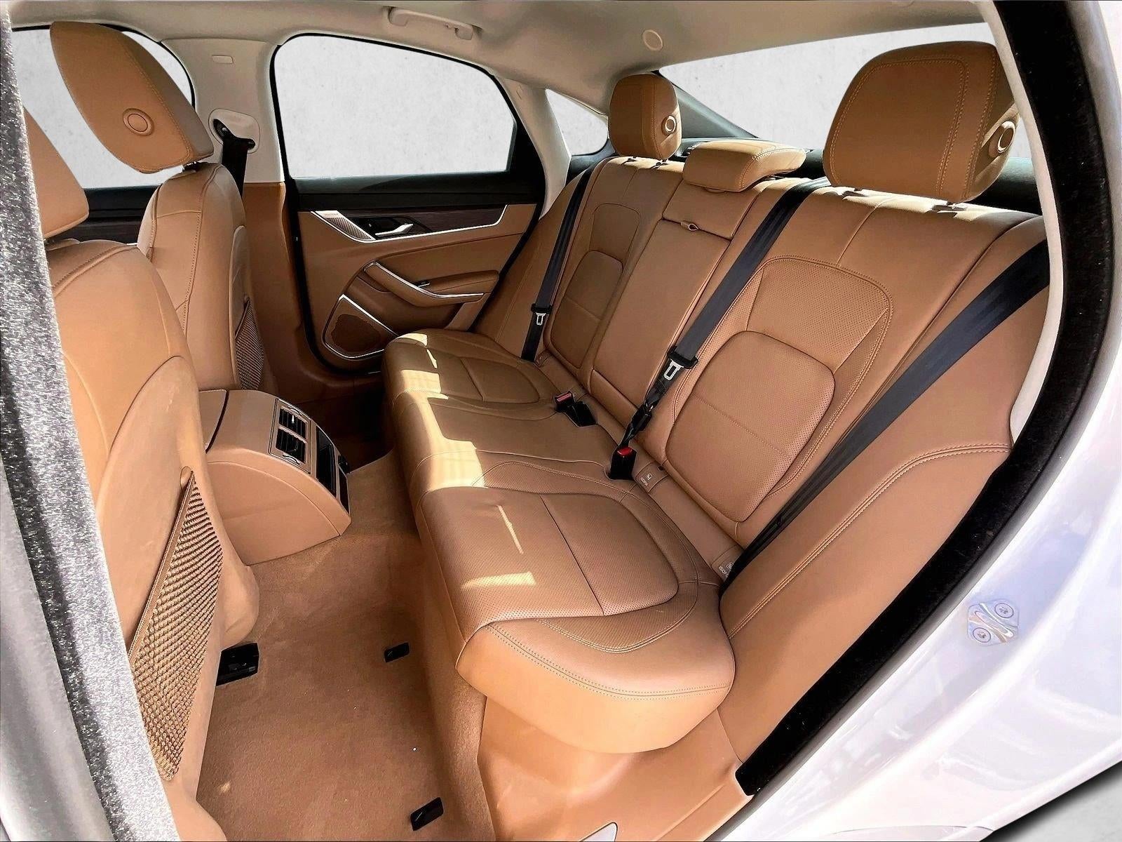 2021 Jaguar XF SE Sedan RWD