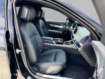 2023 BMW 760i xDrive Sedan