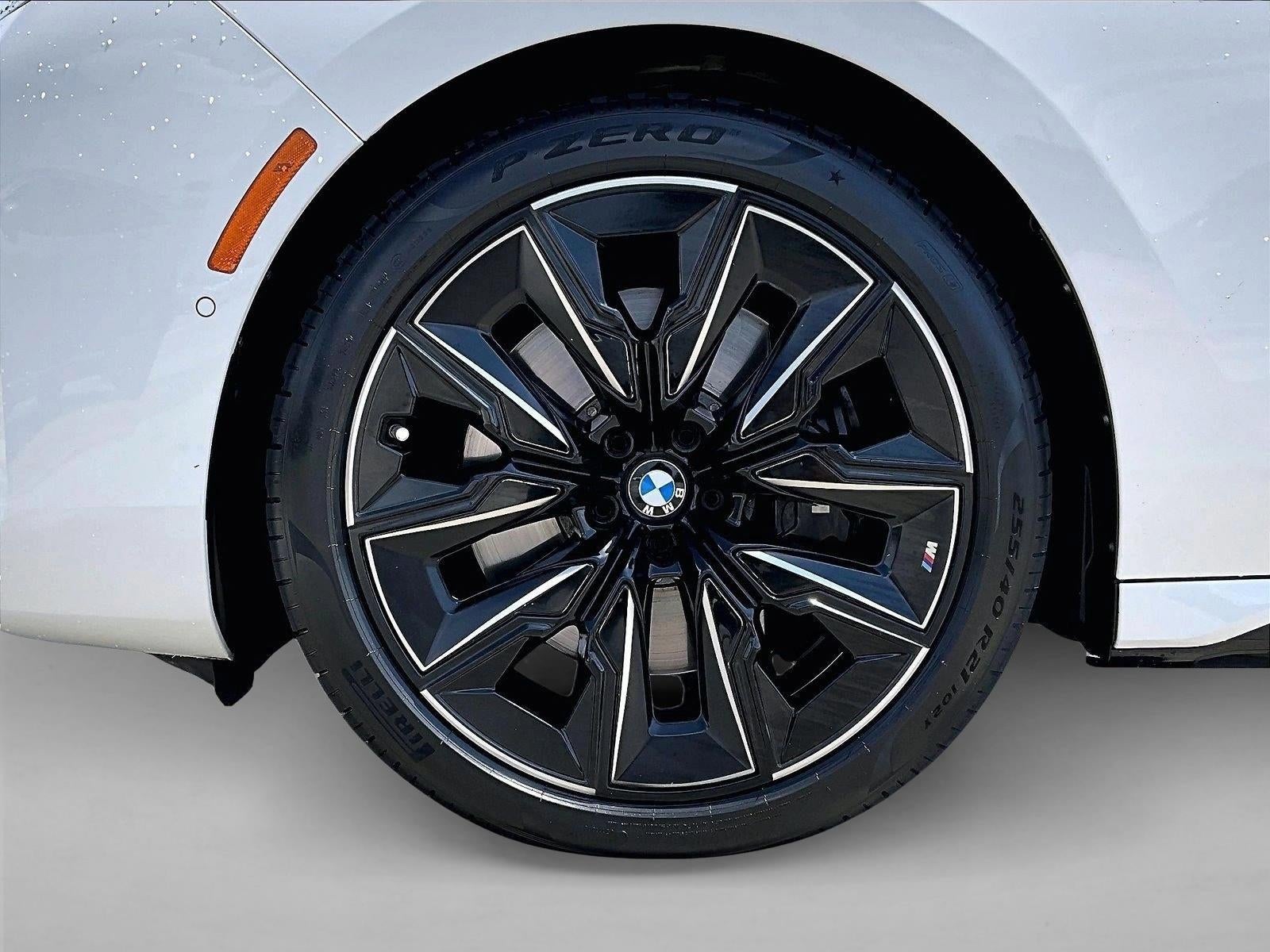 2023 BMW 760i xDrive Sedan