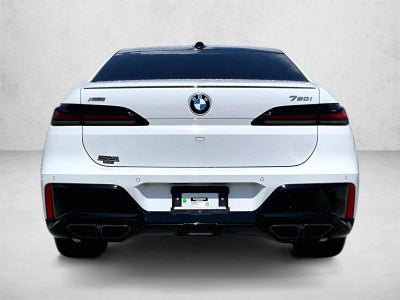 2023 BMW 760i xDrive Sedan