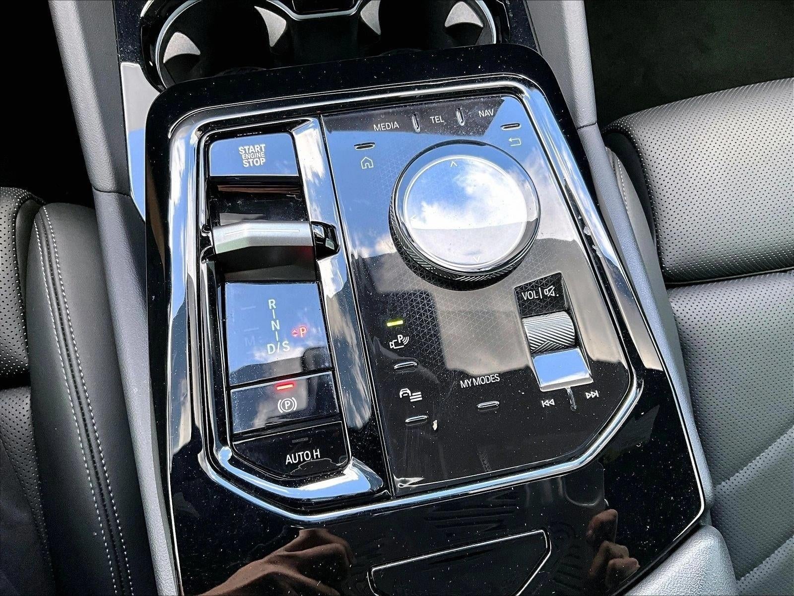 2024 BMW 530i Sedan
