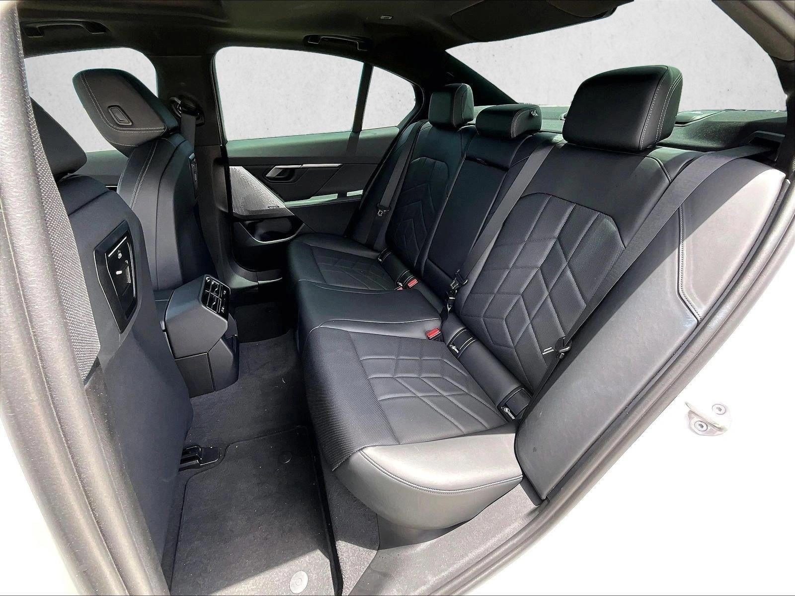 2024 BMW 530i Sedan
